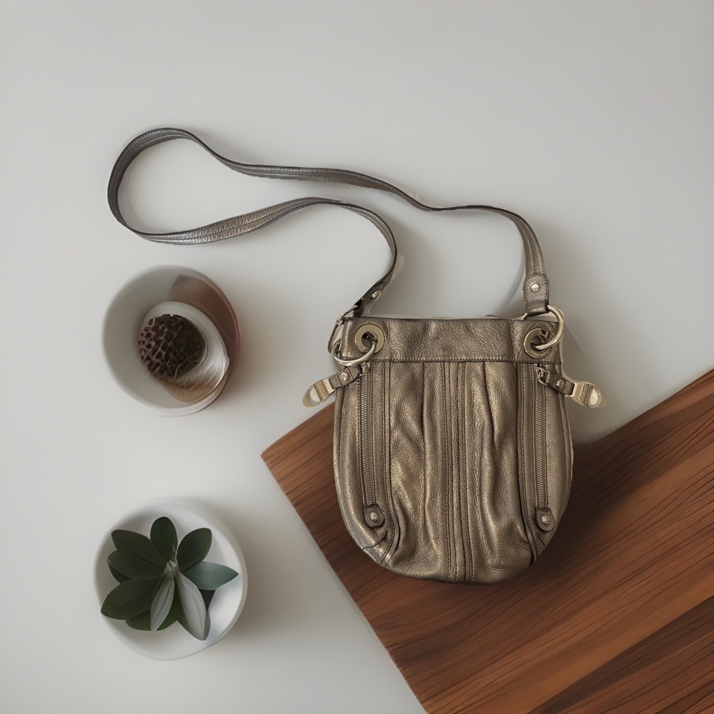 B Makowsky Silver Leather Purse Tote Shoulder‎ Bag Women's